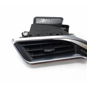 GRILLE DE VENTILATION GAUCHE DU TABLEAU DE BORD PEUGEOT 2008 1ère Série 9633131777 (13>) - Product Image 6