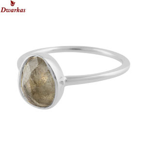 แหวนเงินแท้ 925 ประดับพลอยลาบราดอไรต์ทรงแฟนซี ดีไซน์คลาสสิก เรียบหรู สำหรับสุภาพสตรีและเด็กผู้หญิง มีสินค้าพร้อมส่ง - Product Image 2