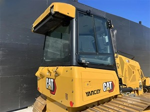 Original Brand New 2023 CATERPILLAR D1 LGP Caterpillar Excellent Condition D Series Bulldozer Different Models Dozers for Sale - Product Image 2