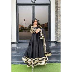 Black Dress in Pakistan - Stylish & Versatile Options