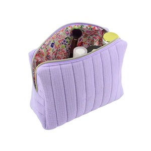 Bolsas de cosméticos acolchadas de viaje al por mayor 2024 con logotipo personalizado de alta calidad hechas en Vietnam - Product Image 5