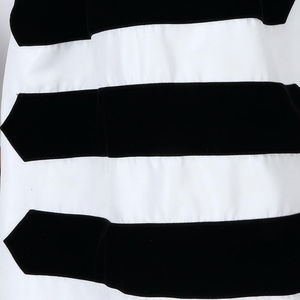 Robes de prêtre de haute qualité en tissu avec broderie, vente en gros d'église, nouveau style de robes de chœur - Product Image 5