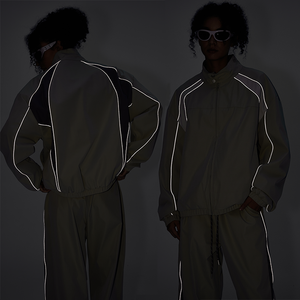 Chándal Unisex Transpirable de Nailon con Cremallera Reflectante Personalizada, Chaquetas Boxy, Diseño Vintage Deportivo Patchwork Logo Frontal para Hombres y Mujeres - Product Image 3