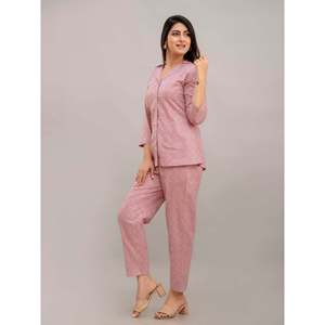 Ensemble de coordination en lin pour femme Rose Rose Imprimé Au-dessus du genou Longueur coupe ample Style formel avec plumes Taille XS - Product Image 6