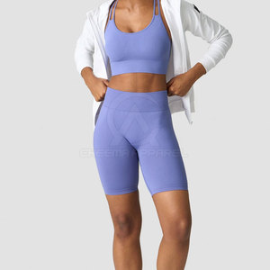 Ropa de Diseño Moderno para un Estilo de Vida Activo, Pantalones Cortos de Ciclismo Ideales para Uso Diario, Comodidad y Estilo - Product Image 5
