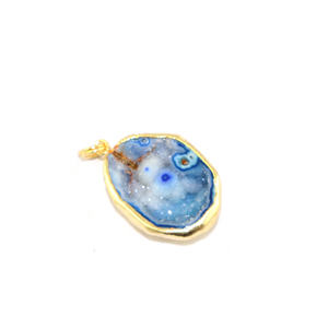 Colgante de Latón con Diseño Único de Geoda Druzy Morada, Forma Elegante, Bañado en Oro de 24K, Joyería de Moda para Mujer, Venta al por Mayor - Product Image 3