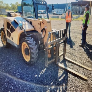 2015 RS5-19 Used Telehandler Heavy Lifting Equipment Wholesale for Sale - Product Image 1