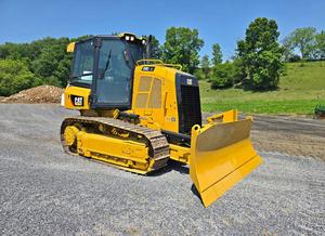 Livraison gratuite Chargeuse sur chenilles CATERPILLAR D3K2 XL avec cabine EROPS chauffée/climatisee, radio fonctionnelle, godet GP avec dents - Product Image 4