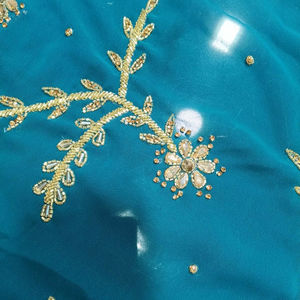 Travail de broderie et broderie à la main en 3D - Product Image 1