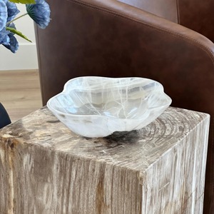 Cuenco decorativo de resina brillante blanco hecho a mano, bandeja central con acabado brillante, mesa elegante, acento para el hogar, cocina, sala de estar - Product Image 5