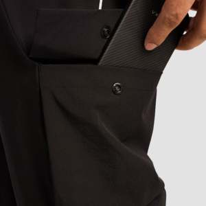 Pantalon décontracté pour homme avec poches flexibles en noir, taille XL, saison hiver/printemps, coupe ajustée en coton tissé avec plis, logo sur la taille - Product Image 6
