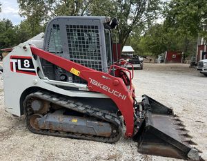 รถตักล้อยางขนาดเล็กมือสอง Takeuchi TL8 สำหรับขาย - Product Image 5