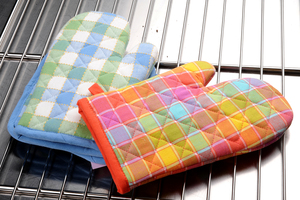 Guantes de Cocina de Algodón con Diseño de Rayas en Color Azul, Más Vendidos, Exportador en India - Product Image 5
