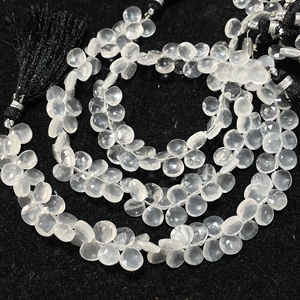 Cuentas de Briolette facetadas de cuarzo helado calibrado blanco de 7MM al por mayor, diseño creativo de joyería, cuentas de piedra en forma de corazón - Product Image 3