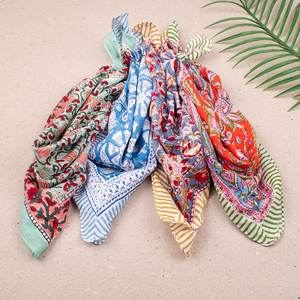 Robe en coton imprimé à la main à motifs floraux indiens, légère, pour l'été - Product Image 5