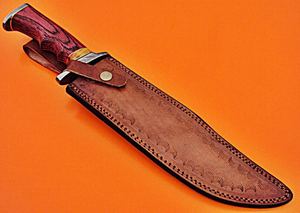 Couteau Bowie en acier Damas forgé à la main, motif torsadé, lame fixe, couteau de chasse et de camping, manche en bois dur - Product Image 4