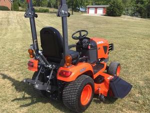 Bomba de Caja de Cambios para Tractor Cortacésped BX2680 2WD con Motor de 40 HP - Product Image 2