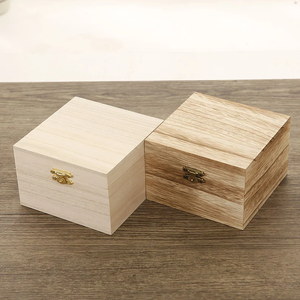 Cajas de recuerdo de madera y bambú sostenibles Soluciones de almacenamiento artesanales para boutiques y hogares - Product Image 5