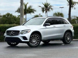 Mercedes-Benz GLC GLC 300 de 2019, Usado en Buen Estado - Product Image 4