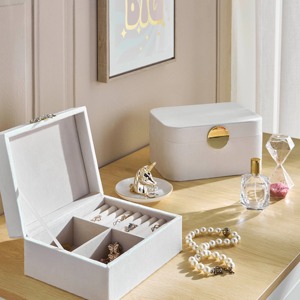 Boîte à bijoux blanche élégante avec nœud Design moderne Organisateur de rangement idéal pour bagues, colliers, bracelets ou bibelots - Product Image 3