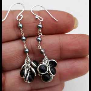 925 Sterling Silver Dangle Earrings Handmade Flower-Shaped Freshwater Grey Pearl and Black Onyx <b>Unique</b> Jewelry - Product Image 3
