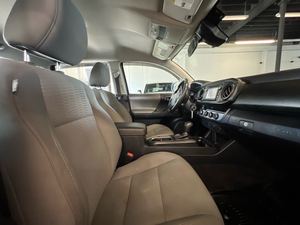 2018 UTILISÉ To-yo-ta Taco_ma SR V6 Double Cab 4WD - Product Image 6