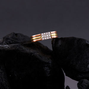 แหวนวงเพชรทันสมัยสำหรับผู้ชายที่มีรูปทรงหลากหลาย - ดีไซน์หรูหราสำหรับทุกโอกาส - Product Image 4