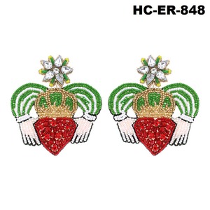 Pendientes de cuentas intrincados accesorio decorativo con cuentas de vidrio vibrantes creadas para mujeres para celebrar el Día del maestro - Product Image 3