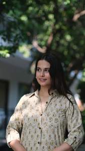 Vestido Midi de Rayón con Estampado Floral Étnico, Diseño Único, Estilo Casual, Logotipo Sólido en la Espalda, Estampado Floral sin Esfuerzo, Talla 6XL - Product Image 5