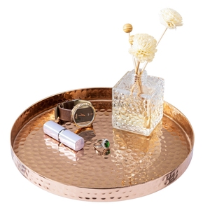 Plateau de service en laiton antique exquis avec détails ornés Parfait pour divertir les invités avec une touche intemporelle et élégante - Product Image 6