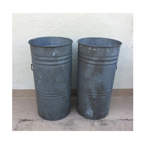 Juego de Macetas de Metal Galvanizado con Patas Altas, Macetas Rústicas para Plantas de Interior, Venta al por Mayor - Product Image 3