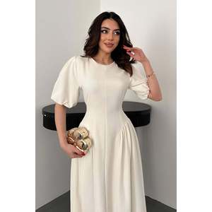 Vestido de lino con lazo en la espalda y fruncido en el pecho, color crudo - Ecru - Product Image 3