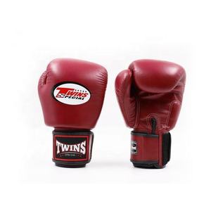 Gants de sparring Muay Thai de qualité supérieure Twins Special, fabrication sur mesure de couleur personnalisée avec du cuir de vache véritable, gants d'entraînement pour adultes - Product Image 1