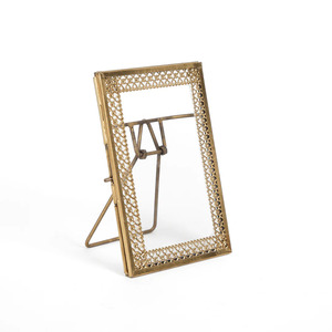 Marcos de fotos de la mejor calidad Adornos de decoración de mesa superior exclusivos Venta caliente Accesorios de vidrio y metal - Product Image 3