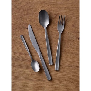 Vente en gros de couverts design personnalisables en acier inoxydable ensemble élégant argent poli doublure épaisse longue poignée comprend des couverts - Product Image 1