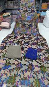 Conjunto de Lujo Maqbal Dirac con Mangas Largas con Brillo Dorado y Bordado en Mezcla de Algodón - Product Image 5