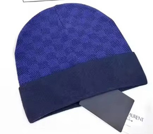 หมวกบีนนี่ถักนิตติ้งสำหรับผู้ชายและผู้หญิงใส่ได้ทั้งชายและหญิงพร้อมโลโก้ออกแบบได้ตามต้องการ - Product Image 5