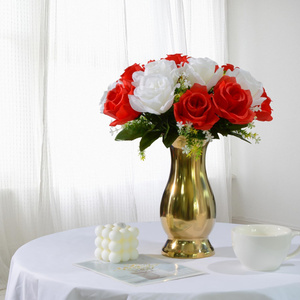 Design moderne Vase à fleurs en métal doré mat Décoration intérieure de luxe Arrangements floraux époustouflants Pots de fleurs à revêtement en poudre Jardinières - Product Image 3