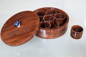 Boîte à épices en bois naturel faite à la main Durable passe au lave-vaisselle personnalisable pour la maison cuisine cadeau utilisation élégante Masala Dabba Multiple - Product Image 2