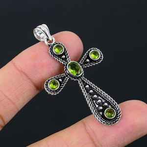 Colgante de Cruz de Peridoto Hecho a Mano, Joyería de Plata de Ley con Piedras Preciosas para Mujeres y Hombres, Regalo Religioso, Venta al por Mayor - Product Image 6