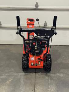 5.5hp 2-stage Snow Blower with 163CC Loncin Engine 22/24 Inch Red UK Origin Snow Removal Tool Featuring Engine & Gear - Product Image 3