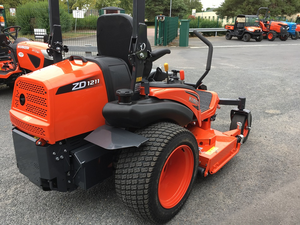 เครื่องตัดหญ้าแบบนั่งขับ Kubota ZD1211 Zero Turn ปี 2026 ใหม่และมือสอง ราคาประหยัดที่สุด พร้อมขาย ผู้จัดจำหน่ายเครื่องจักรทำสวน พร้อมจัดส่ง - Product Image 5