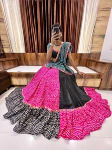 Festival Wear couleur incroyable pur coton Lehenga Choli avec Dupatta avec impression et fournisseur de travail de dentelle Gamthi de l'Inde - Product Image 5