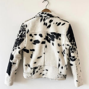 Chaqueta de invierno de cuero genuino para hombres Premium con pelo de vaca bordado para temporadas de otoño Primavera Verano - Product Image 4