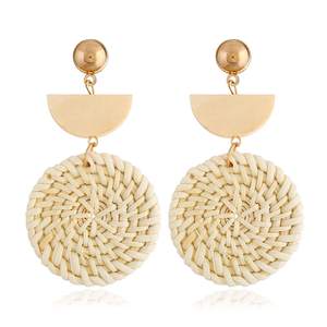 Pendientes de ratán de moda ecológicos de artesanos expertos - Product Image 2