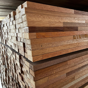 Venta al por mayor Low Fat Wood Industries FJRM Red Meranti Madera de ingeniería articulada con los dedos Malasia para suelos de muebles de carpintería - Product Image 3