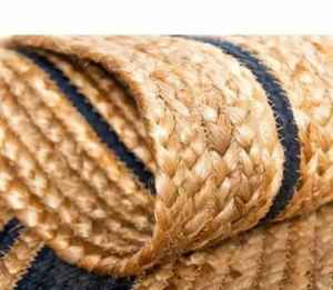 Alfombras y juegos de alfombras ovaladas personalizables estilo granja moderna Alfombra trenzada de Yute natural con aspecto rústico - Product Image 2