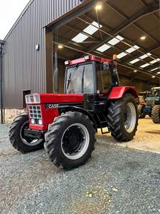 Tracteur agricole d'occasion CASE International 956 XL 90HP avec moteur et roulement - Product Image 6