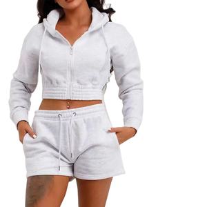 Conjunto Casual de 2 Piezas para Mujer, Otoño 2026, Top Corto con Capucha de Manga Larga y Pantalones Cortos a Juego, Ropa Urbana Femenina - Product Image 2