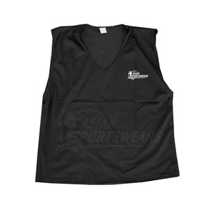 Tenues de football au design moderne, souples, durables, pour l'extérieur, uniformes personnalisés, tenues d'entraînement de football pour hommes, équipes personnalisées - Product Image 3